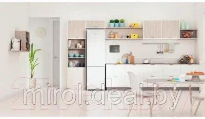 Холодильник с морозильником Indesit ITR 4200 W - фото 4 - id-p220268017