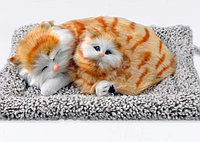 Игрушка Пушистый котик с котёнком на подушке