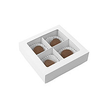 Коробка для 4 конфет складная белая (Россия, 12,6х12,6х3,5см) 7904573