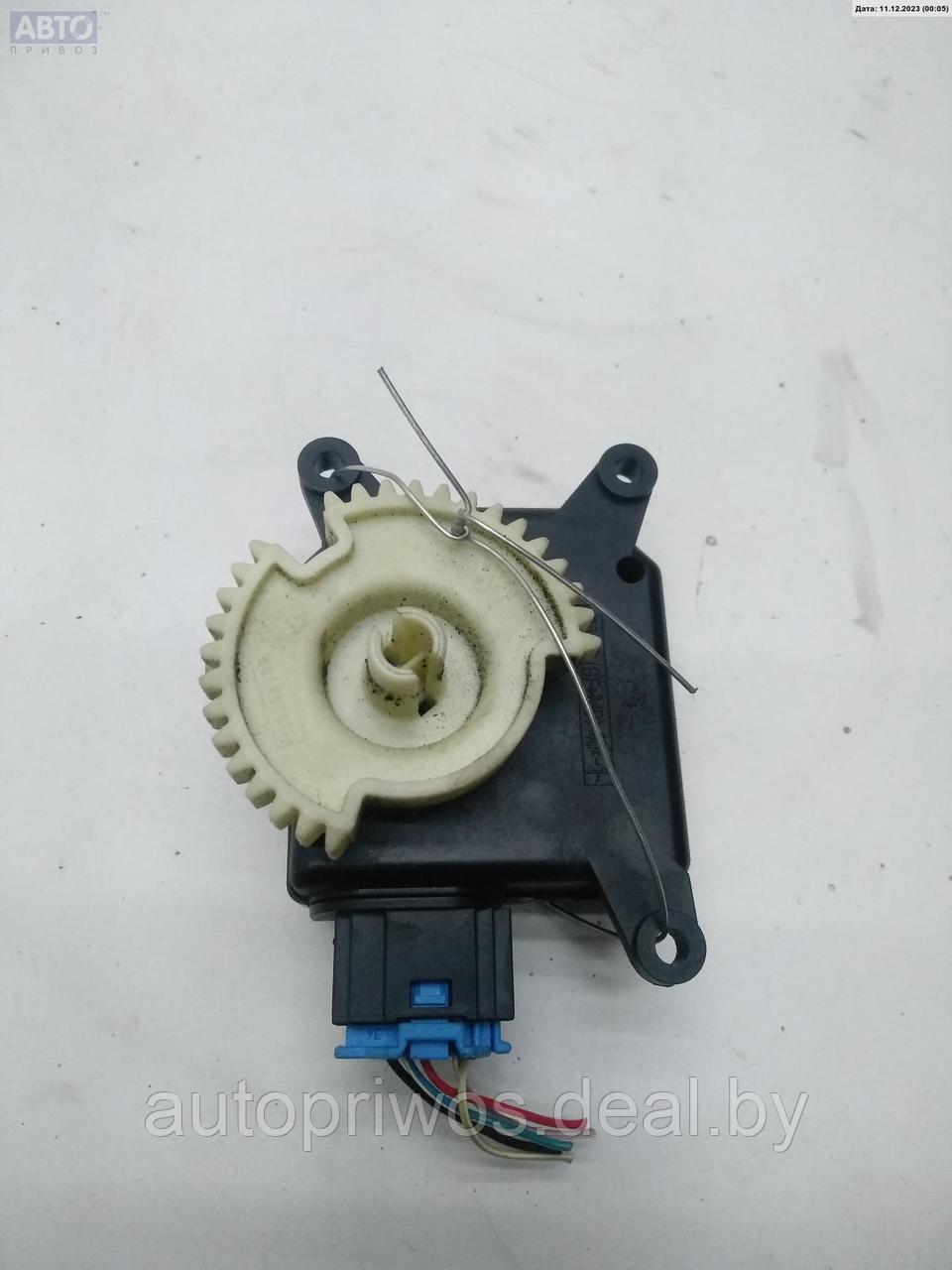 Моторчик заслонки отопителя Skoda Roomster - фото 2 - id-p214383799
