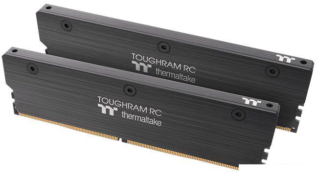 Оперативная память Thermaltake Toughram RC 2x8GB DDR4 PC4-32000 RA24D408GX2-4000C19A - фото 1 - id-p220710894