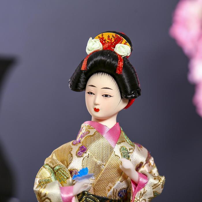 Кукла коллекционная "Японка в цветочном кимоно с бабочкой на руке" 25х9,5х9,5 см - фото 5 - id-p220792232