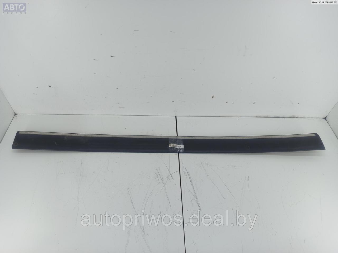Молдинг двери передней правой Audi 90 B3 (1986-1992) - фото 1 - id-p204706052