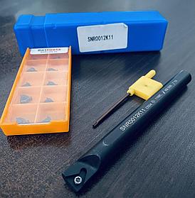 Резец резьбовой для нарезания внутренней резьбы D=25 L=200 SNR0025 R16