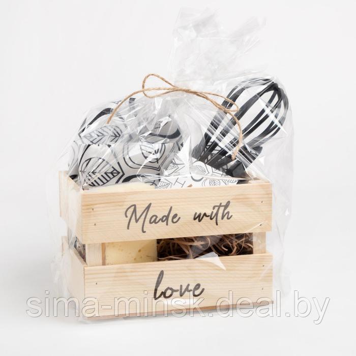 Набор подарочный Made with love: полотенце,варежка-прихватка,кухонная лопатка,венчик,губка - фото 5 - id-p220940153
