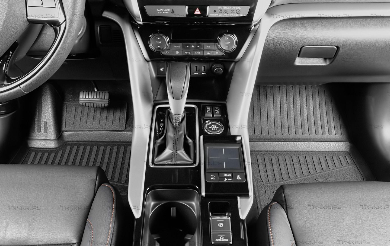Коврики 3D Triumf в салон Mercedes-Benz GLA-Класс, suv 2015-2023. Артикул TRIUMF.NLC.3D.34.45.210k