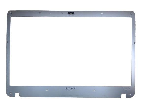 Рамка крышки матрицы Sony Vaio PCG-81211V, серебристая (с разбора) - фото 1 - id-p217685317