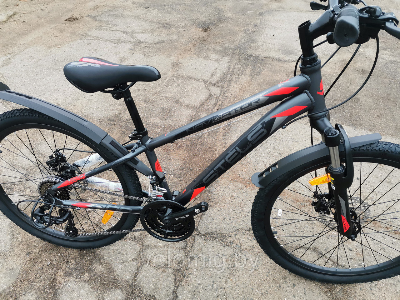 Велосипед подростковый Stels Navigator 400 MD 24 F010 (2023)(Серо-кр - фото 1 - id-p221328487