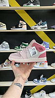 Кроссовки Nike Air Jordan 1 Retro Mid Beige Pink White