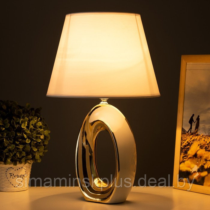 Настольная лампа "Кэтрин" Е14 40Вт бело-золотой 25х25х40 см - фото 2 - id-p221668776