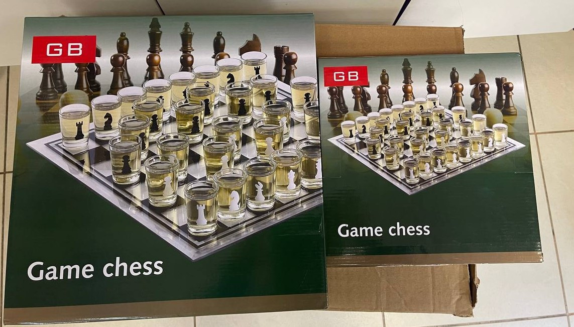 Алко Пьяные шахматы шашки со стеклянными рюмками 35 см на 35 см - фото 3 - id-p221688867