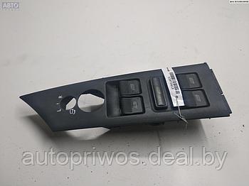 Блок кнопок управления стеклоподъемниками Audi A8 D2 (1994-2002)