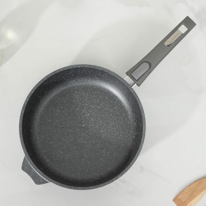 Набор посуды №1 «Гранит», 3 предмета: сковорода d=26 см, ковш 1,7 л, кастрюля 5 л, крышки, антипригарное - фото 6 - id-p221890812