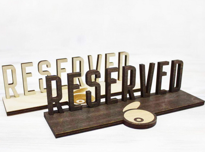 Табличка настольная для кафе/ресторана  "RESERVED"