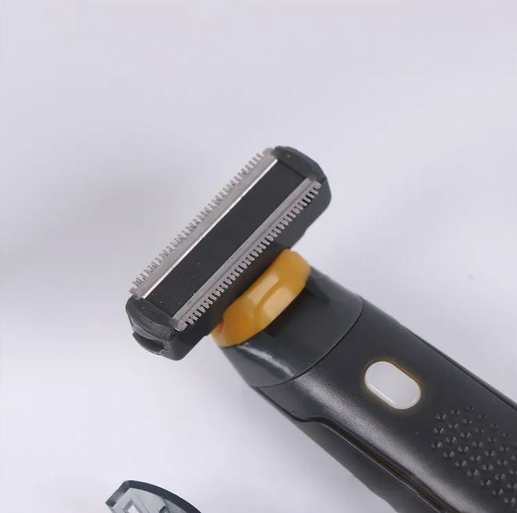 Портативный микро триммер для ухода за бородой и усами Micro trimmer (3 насадки) - фото 7 - id-p171404427