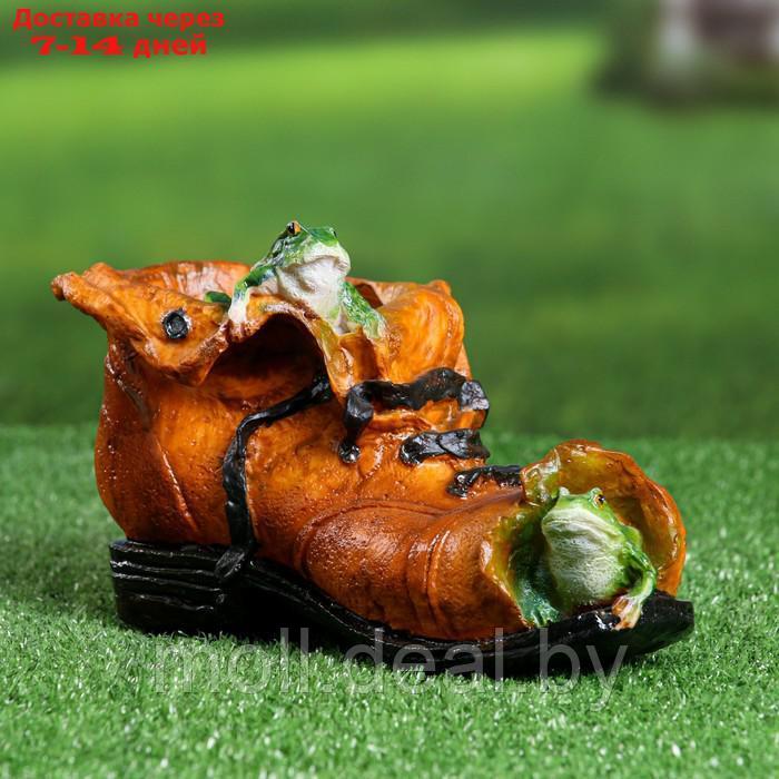 Фигурное кашпо "Ботинок с лягушками" коричневое, 24х14х14см - фото 2 - id-p222168864