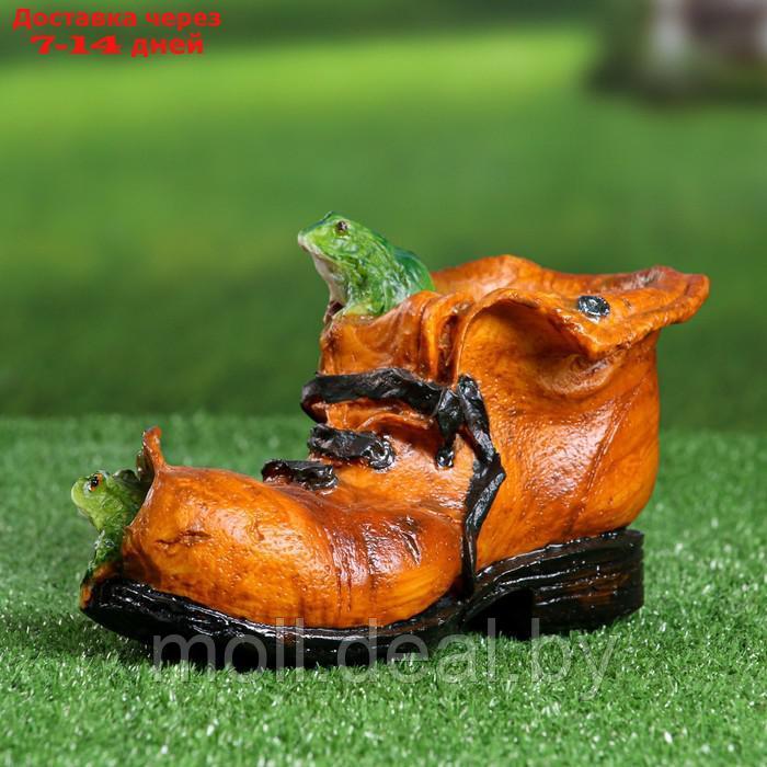 Фигурное кашпо "Ботинок с лягушками" коричневое, 24х14х14см - фото 3 - id-p222168864