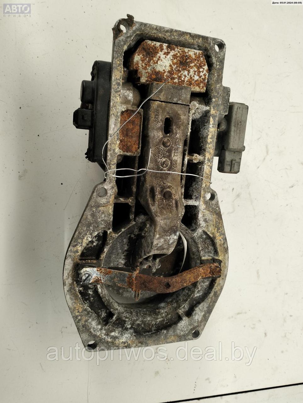 Распределитель впрыска (инжектор) Volkswagen Passat B2 - фото 2 - id-p221935291