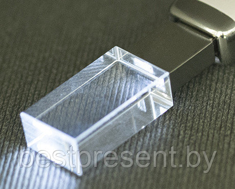 Флеш накопитель USB 2.0 Кристалл, металл/стекло, прозрачный/серебристый, подсветка белым,16 GB - фото 1 - id-p222324815