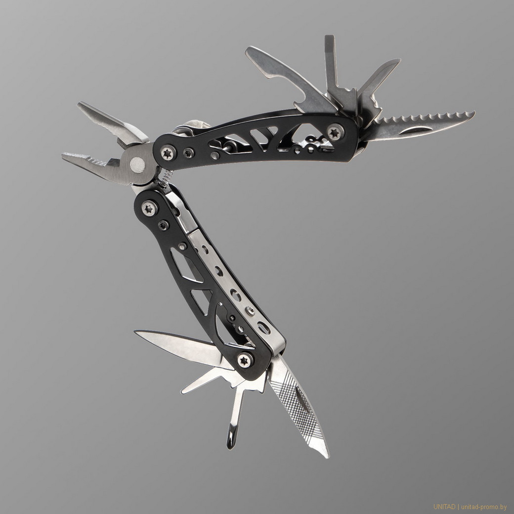 Мультитул 9 в 1 с плоскогубцами