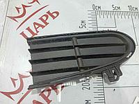 Заглушка (решетка) в бампер передний Volkswagen Sharan 1 (7M0853683B, 7M0854703)