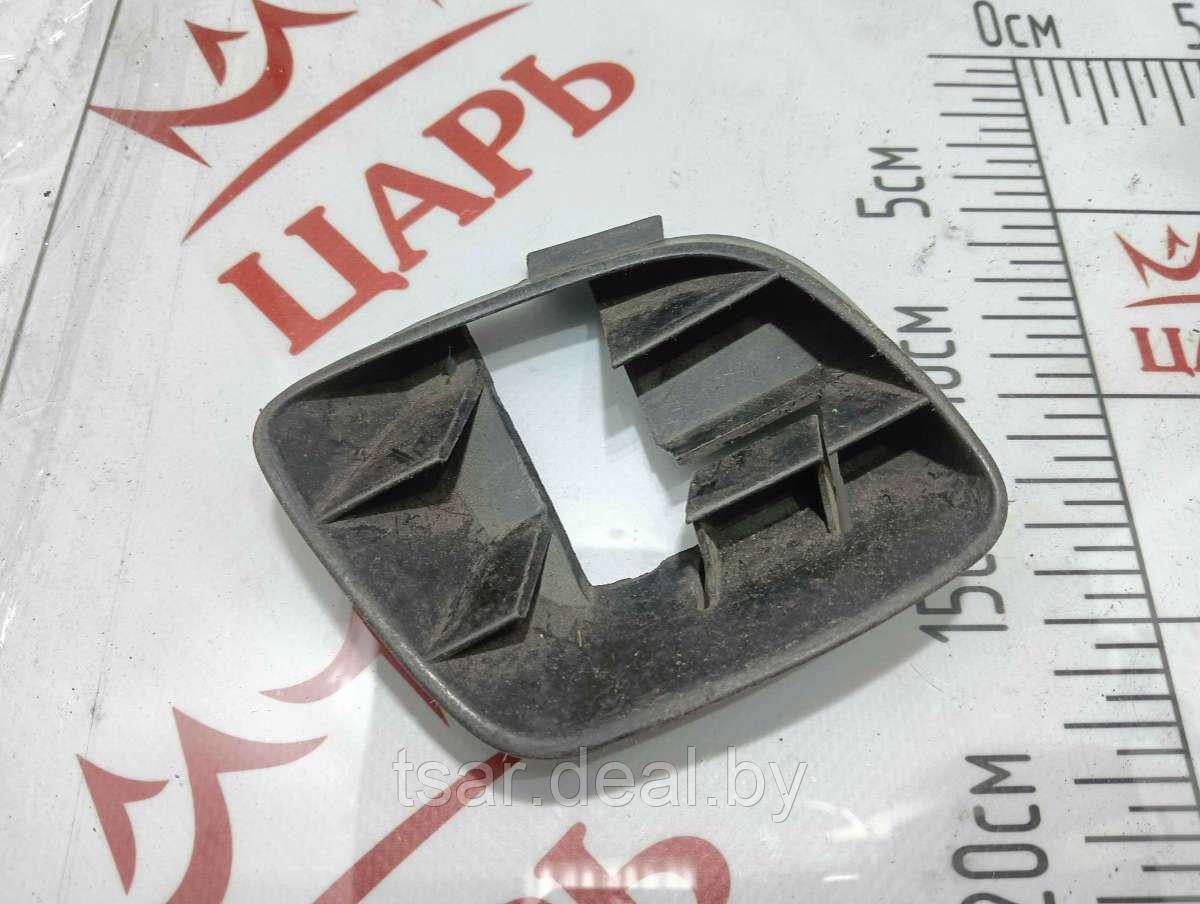 Заглушка (решетка) в бампер передний Audi 80 B3 (893807368) - фото 1 - id-p222360691