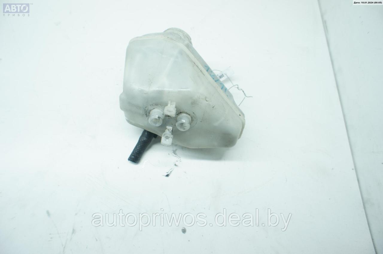 Бачок тормозной жидкости Ford Mondeo 3 (2000-2007) - фото 2 - id-p215802095