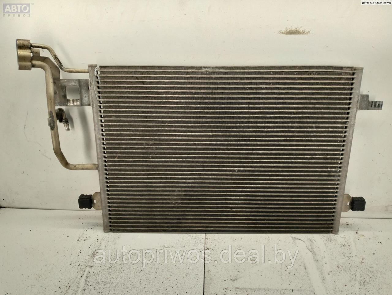 Радиатор охлаждения (конд.) Volkswagen Passat B5+ (GP) - фото 1 - id-p222542006