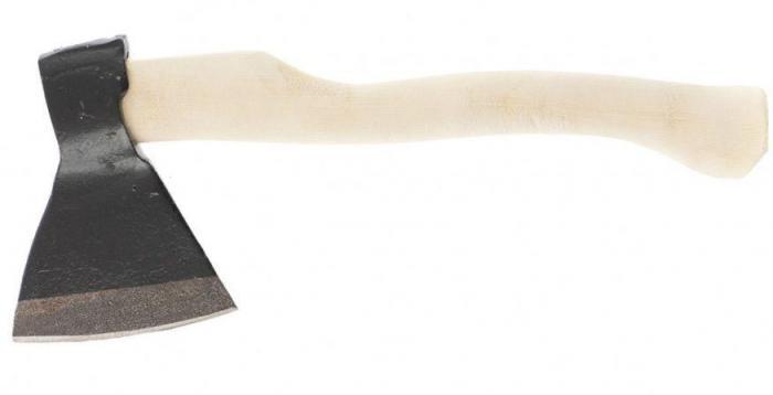 Топор кованный столярный плотницкий хозяйственный ручной RUSSIA 21661 в сборе с деревянной ручкой - фото 1 - id-p222539697