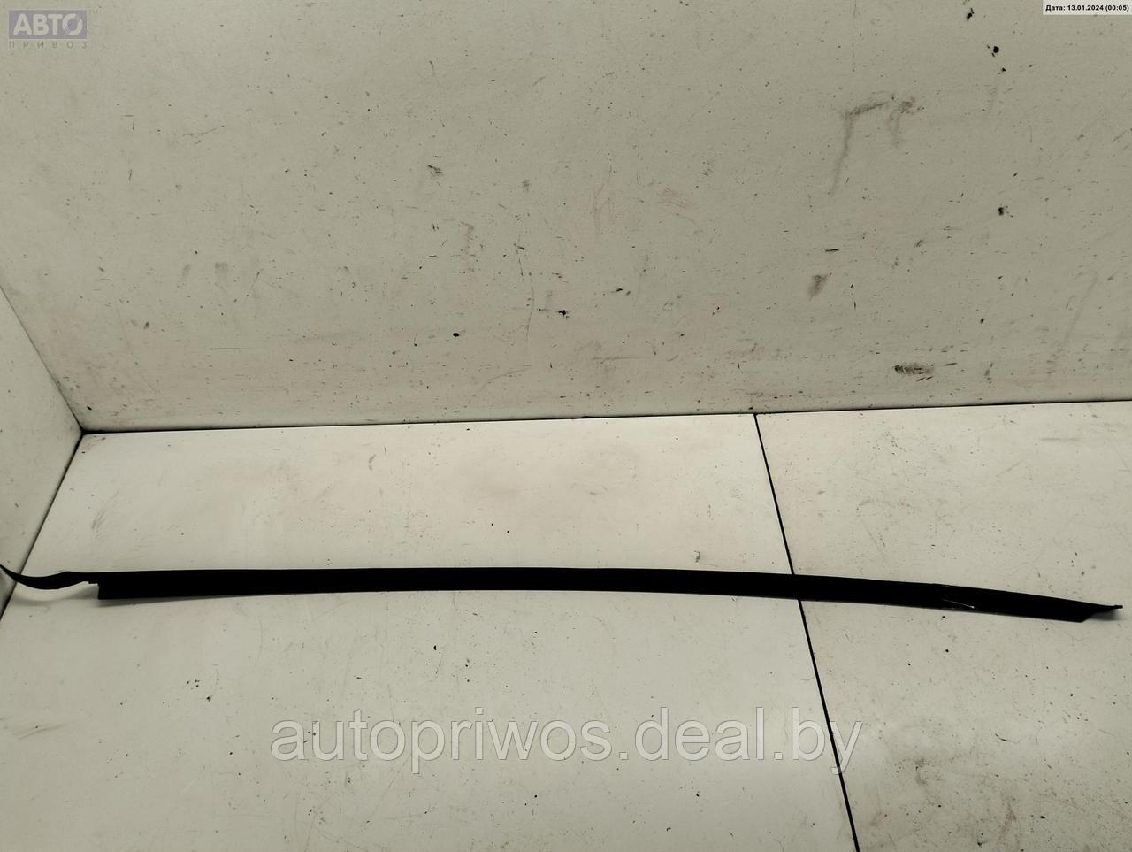 Молдинг лобового стекла Volkswagen Passat B5+ (GP)