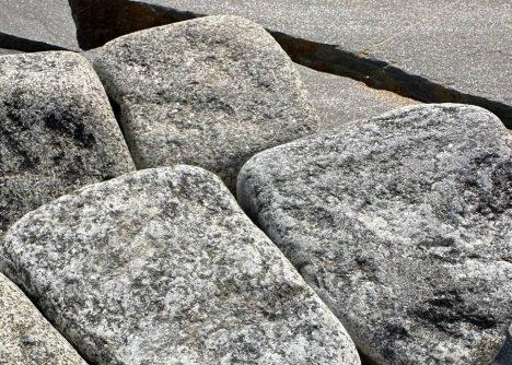 Камни для бани Габбро-диабаз обвалованный 20кг (крупный) - фото 1 - id-p222777242