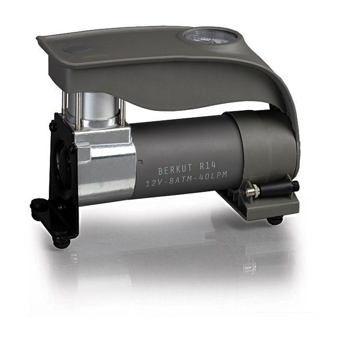 Автомобильный компрессор насос для накачки шин Berkut R14 электрический от прикуривателя 12 вольт с фонарем - фото 1 - id-p222709991