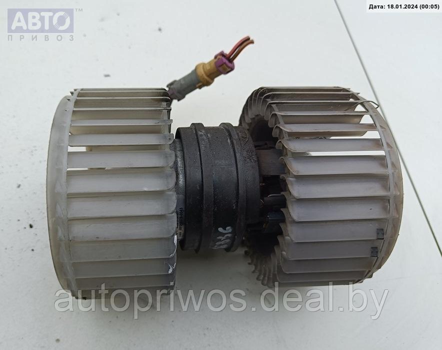 Двигатель отопителя (моторчик печки) Audi A8 D2 (1994-2002) - фото 1 - id-p222785208