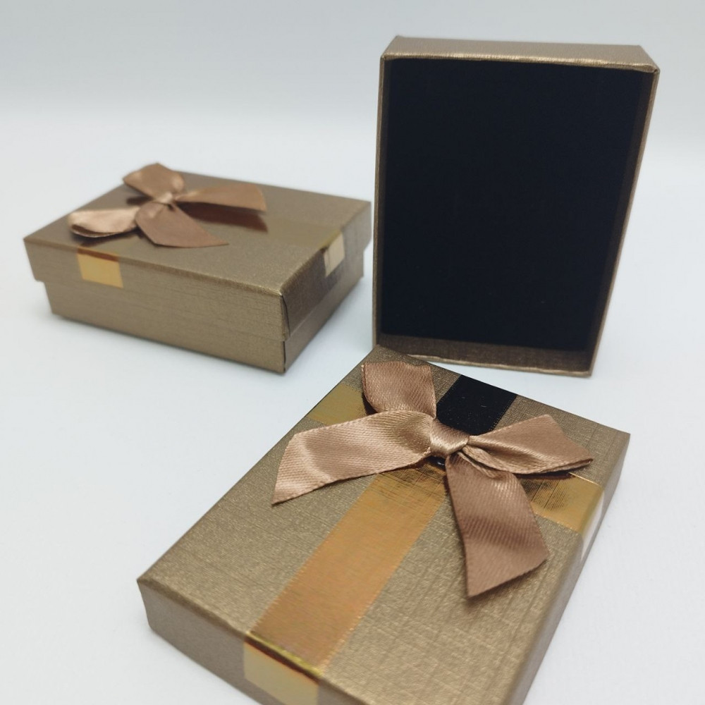 Коробочка подарочная с бантом DiaDema, 7.00х9.00 см, с вкладышем / Шкатулка - упаковка для ювелирных изделий - фото 6 - id-p216384376