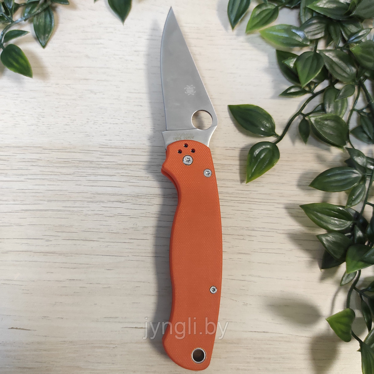 Складной нож Spyderco Military CPM S30V, оранжевый - фото 1 - id-p222372416