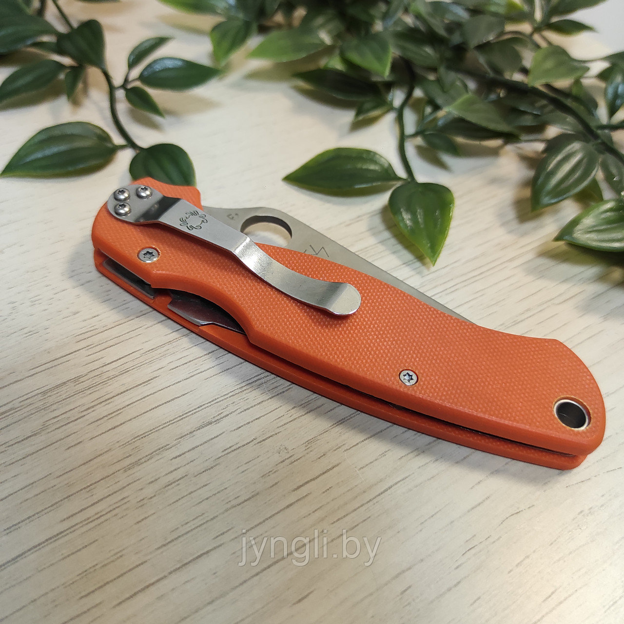 Складной нож Spyderco Military CPM S30V, оранжевый - фото 3 - id-p222372416
