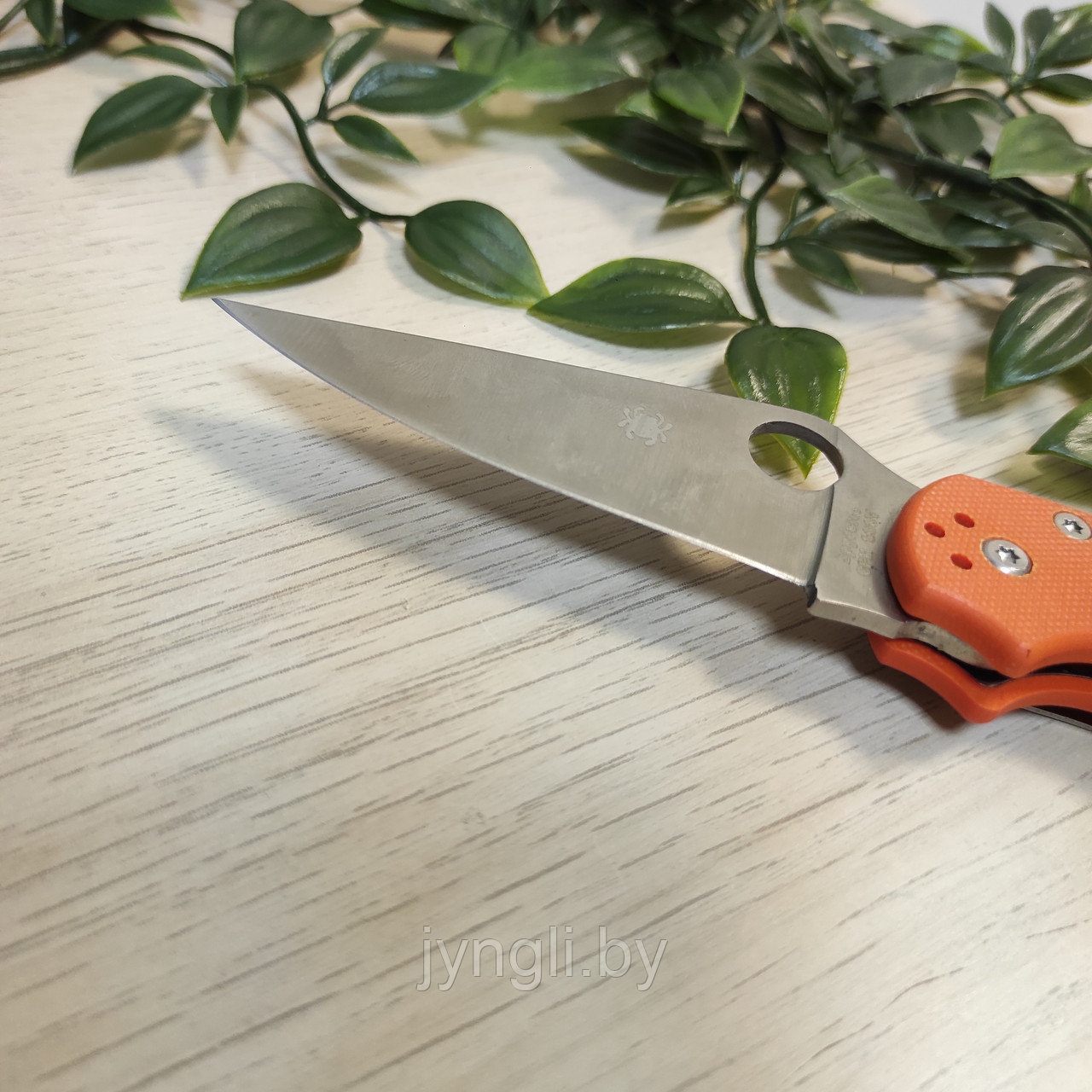 Складной нож Spyderco Military CPM S30V, оранжевый - фото 8 - id-p222372416