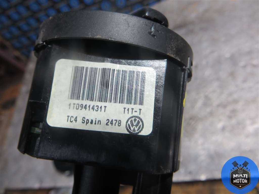 Переключатель света Volkswagen Touran (2003-2010) 1.6 i 2008 г. - фото 4 - id-p222880530