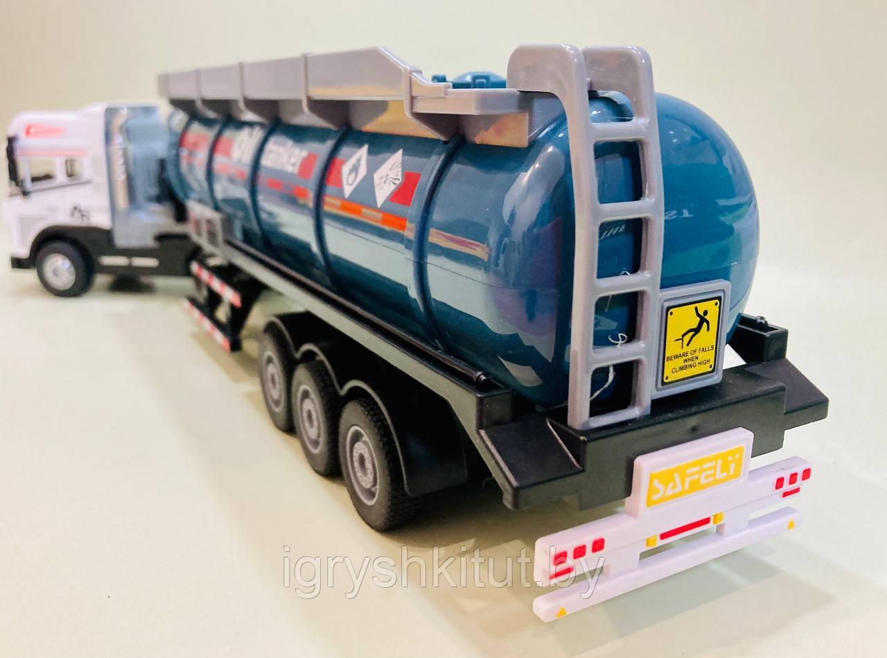 Модель грузовика фура, бензовоз ,в ассортименте, звук, свет, 40 см (метал + пластик) - фото 3 - id-p217624982
