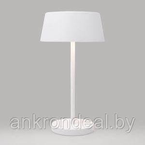 Светодиодная настольная лампа 80424/1 белый  Eurosvet
