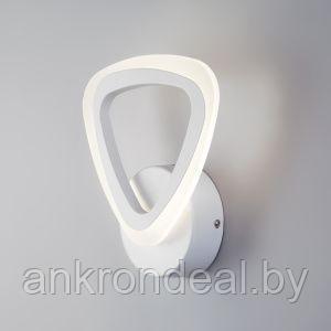 Настенный светодиодный светильник 90216/1 белый Eurosvet - фото 1 - id-p222971932