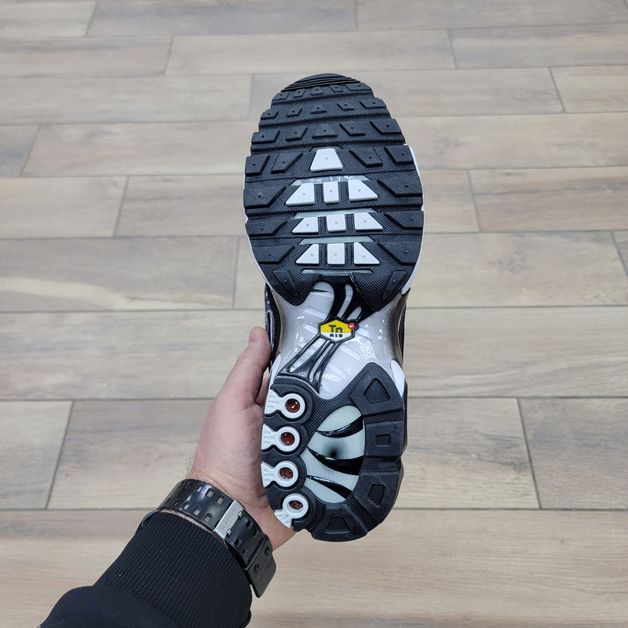 Кроссовки Nike Air Max Plus Tn «Shattered Black Ice» - фото 5 - id-p222628659