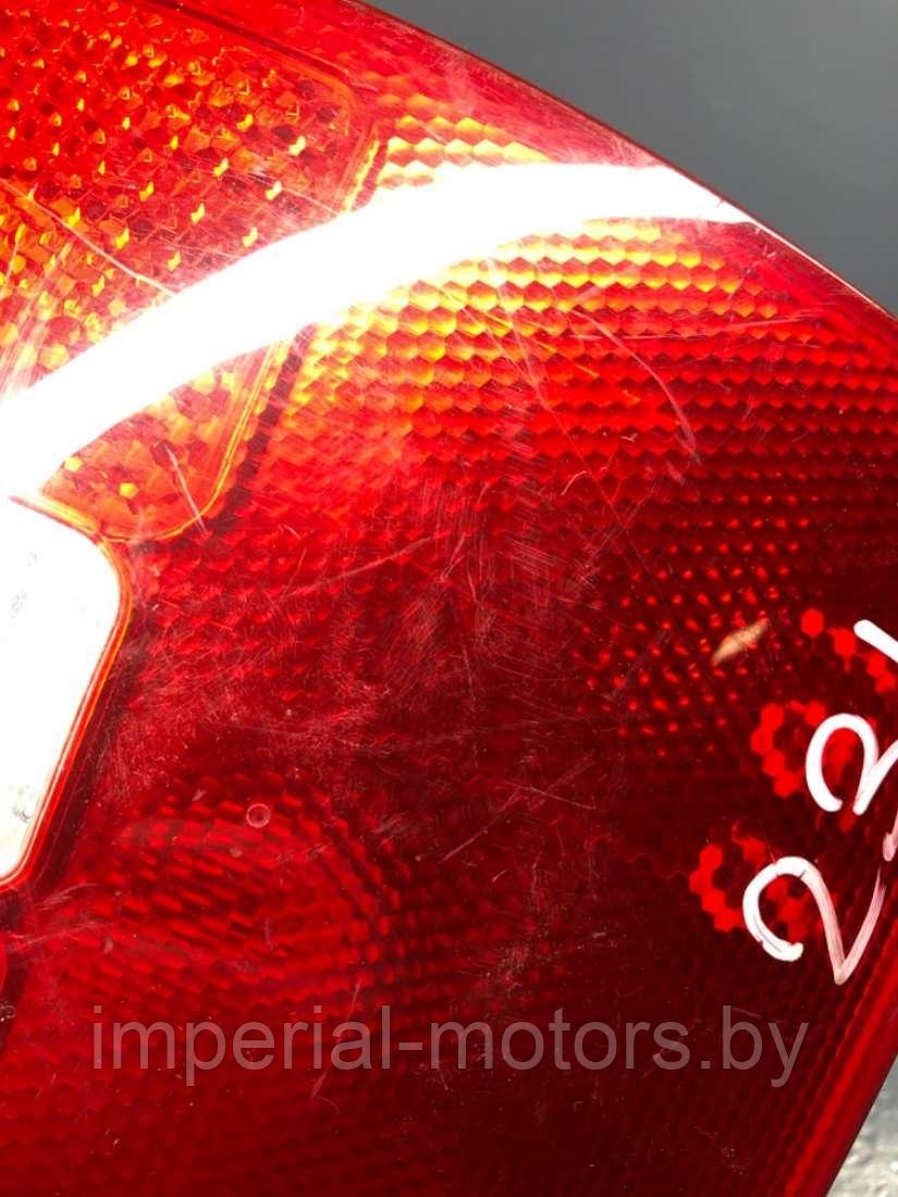 Фонарь габаритный задний левый Audi A6 C5 (S6,RS6) - фото 4 - id-p222993105