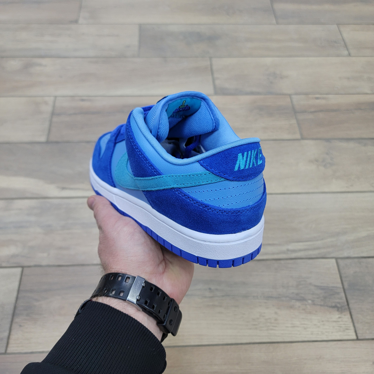 Кроссовки Nike Dunk Low Pro SB Fruity Pack Blue Raspberry - фото 4 - id-p222999935