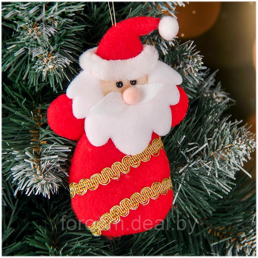 Подвеска мягкая "Дед Мороз с золотым лентами" 6,5x12,5см Зимнее Волшебство 3544142 - фото 1 - id-p223001835