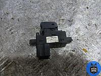 Кнопка стеклоподъемника NISSAN QASHQAI (J10) - (2006-2013) 2.0 DCi M9R - 150 Лс 2009 г.