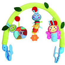 Дуга на коляску Biba Toys Счастливые гусенички с игрушками 50х33 см BP143