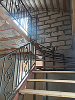 Каркас лестницы с перилами по эскизу