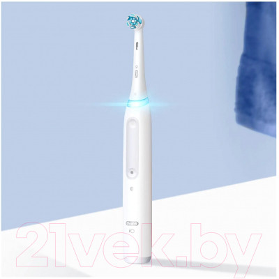 Электрическая зубная щетка Oral-B iO4 Magnetic White Travcase - фото 5 - id-p223249533
