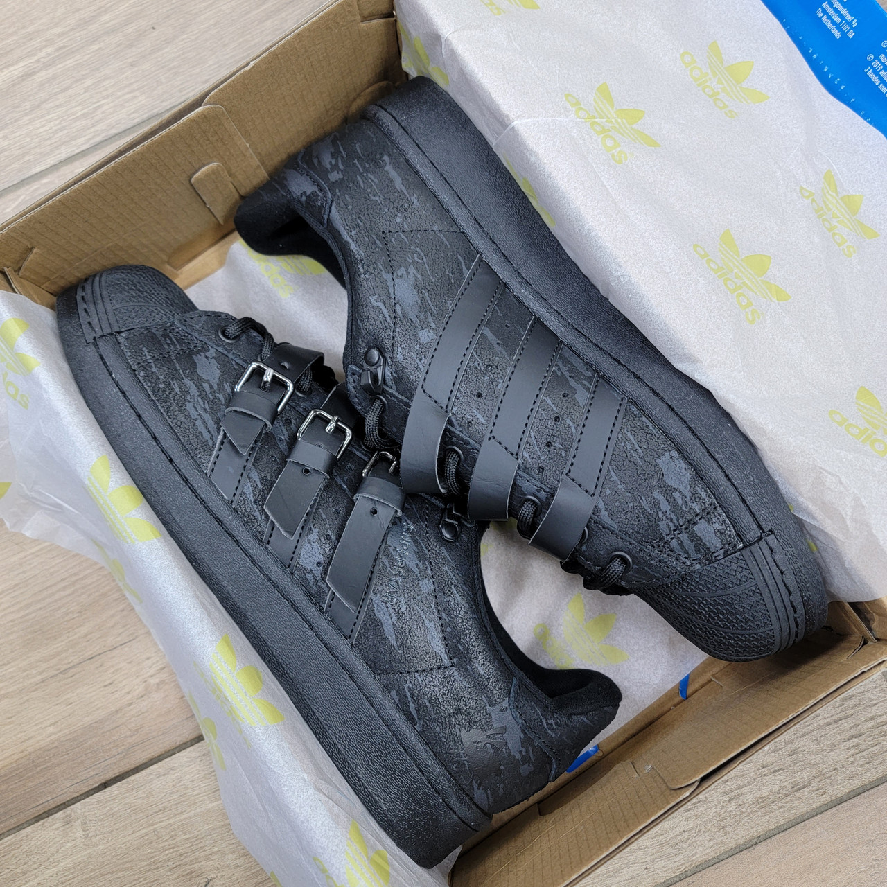 Кроссовки Adidas Superstar Rabbit Hole Black - фото 6 - id-p223192251